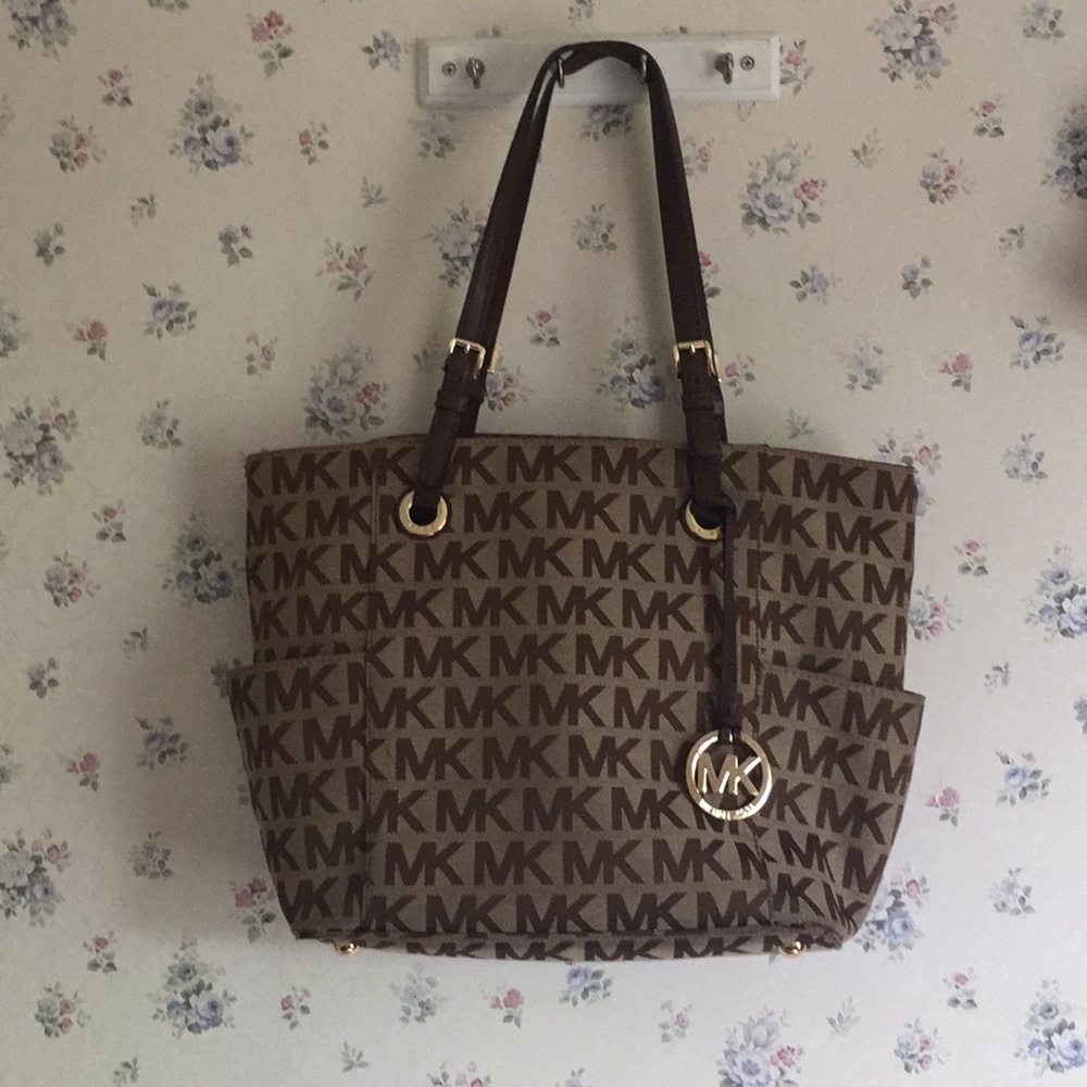 Tote